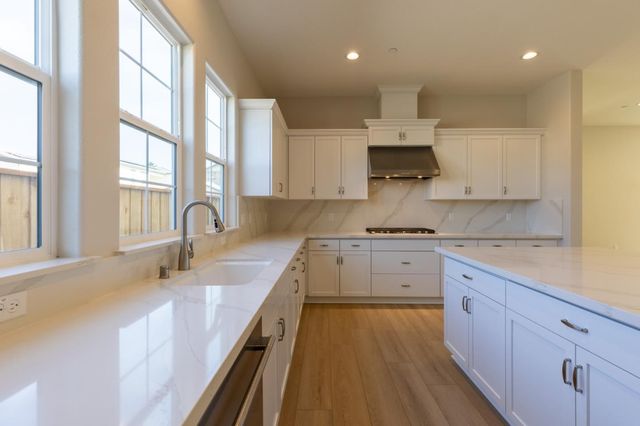610 Santa Lucia Way, Marina, CA 93933
