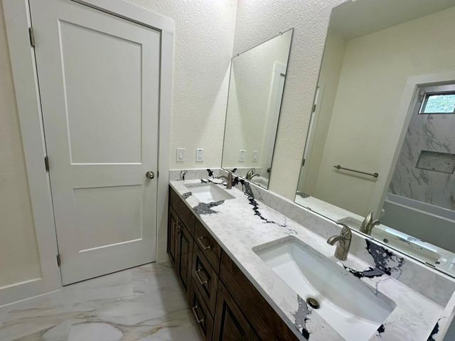 904 Wooten St, Cedar Park, TX 78613