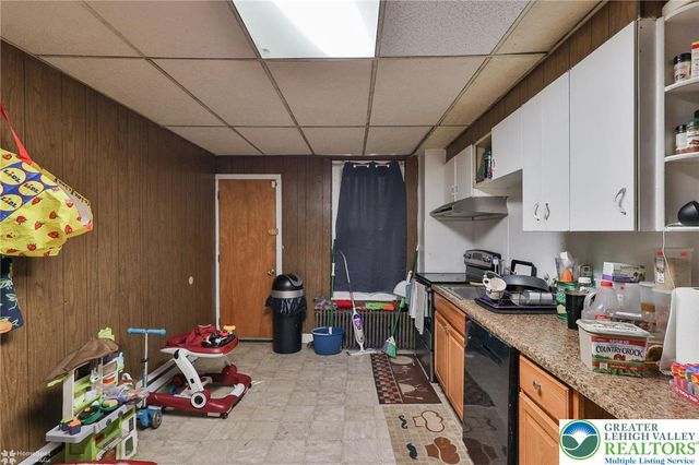 705 North Front Street, Allentown City, PA 18102