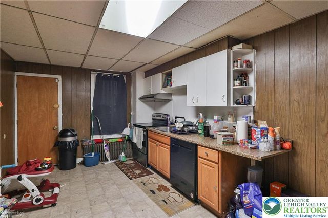 705 North Front Street, Allentown City, PA 18102