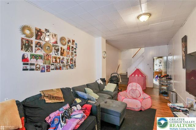 705 North Front Street, Allentown City, PA 18102