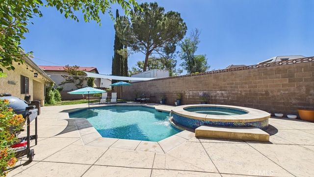 504 Fairway Drive, Palmdale, CA 93551