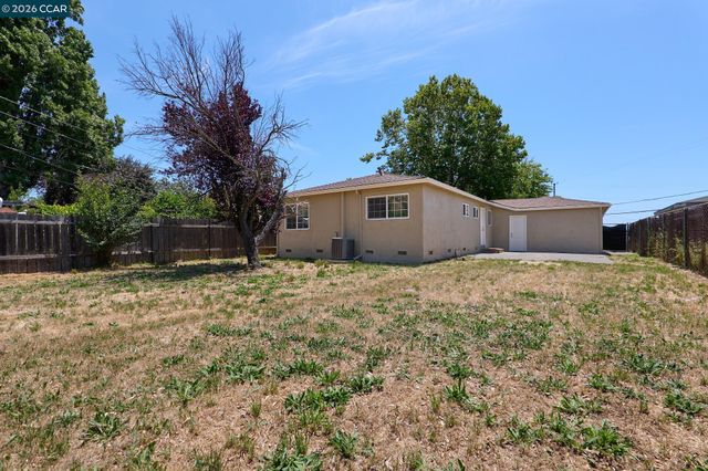 116 Cynthia Ave, Vallejo, CA 94589
