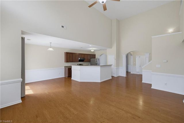 3540 Lamplight Way, High Point, NC 27265