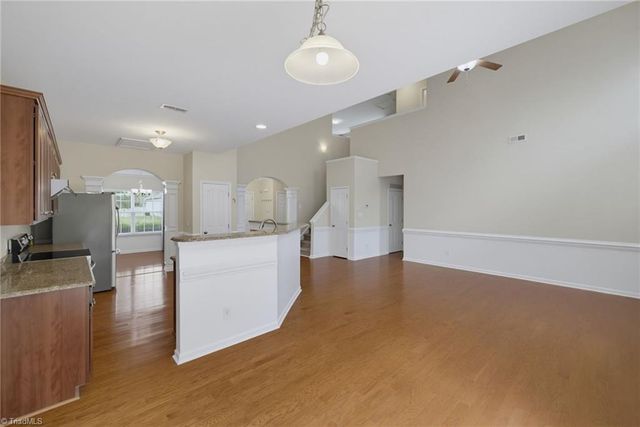 3540 Lamplight Way, High Point, NC 27265