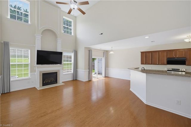 3540 Lamplight Way, High Point, NC 27265