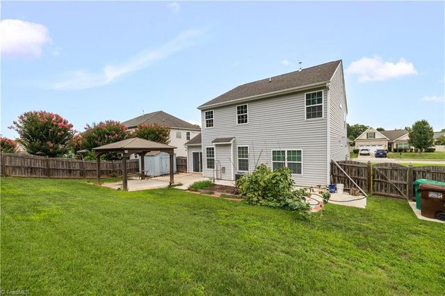 3540 Lamplight Way, High Point, NC 27265