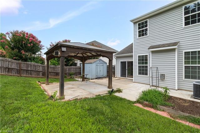 3540 Lamplight Way, High Point, NC 27265