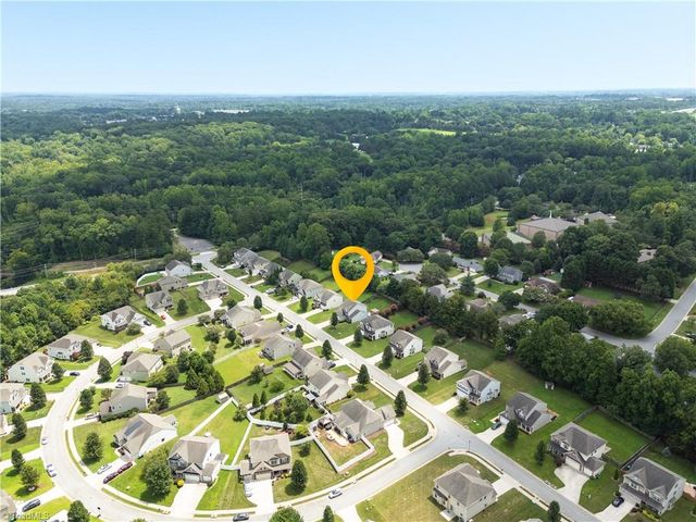 3540 Lamplight Way, High Point, NC 27265