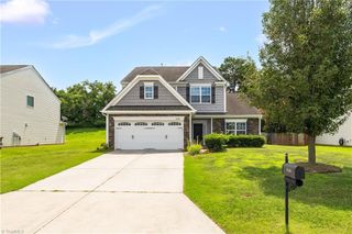 3540 Lamplight Way, High Point, NC 27265