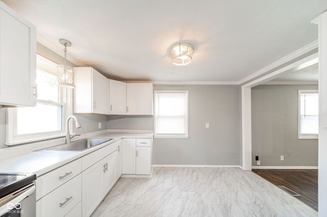 3729 Burton Place, Anderson, IN 46013