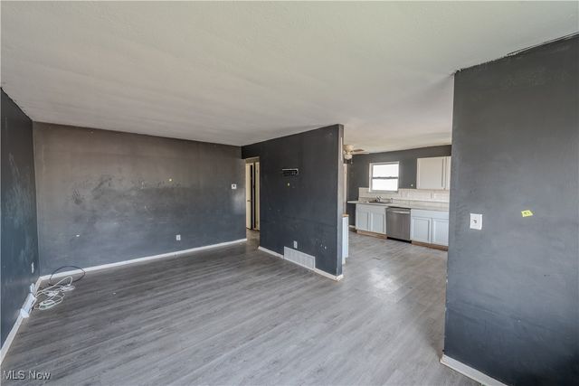 6505 Flowerdale Avenue, Cleveland, OH 44144