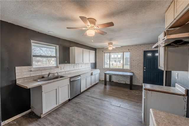 6505 Flowerdale Avenue, Cleveland, OH 44144