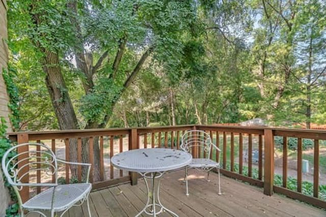16620 Grants Trail, Orland Park, IL 60467