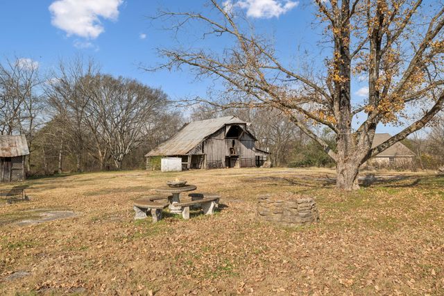 5810 Murfreesboro Rd, Lebanon, TN 37090