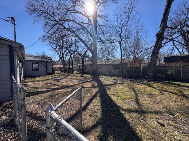 1621 S Mirick Avenue, Denison, TX 75020