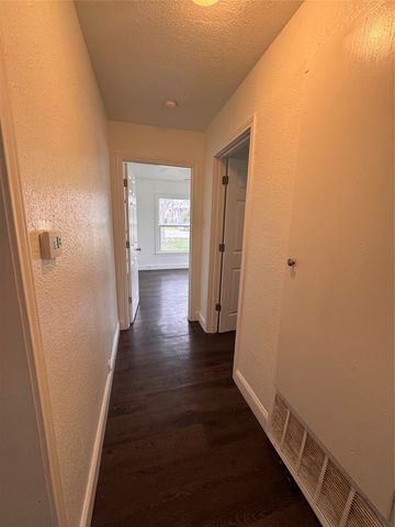1621 S Mirick Avenue, Denison, TX 75020