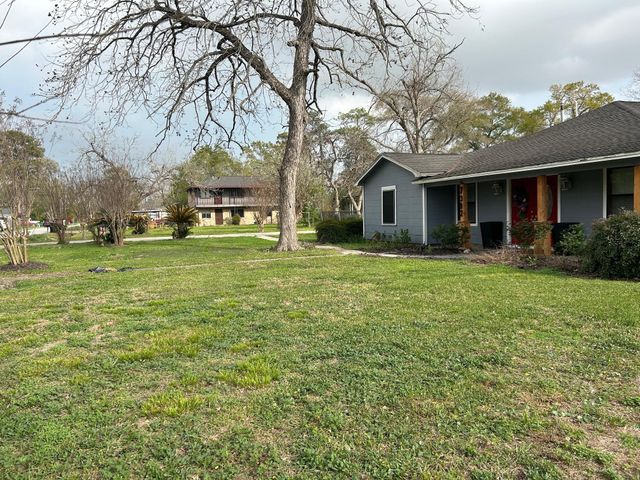 7902 Laura Koppe Road, Houston, TX 77028