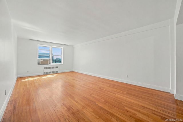 72-10 112 Street 6G, Forest Hills, NY 11375