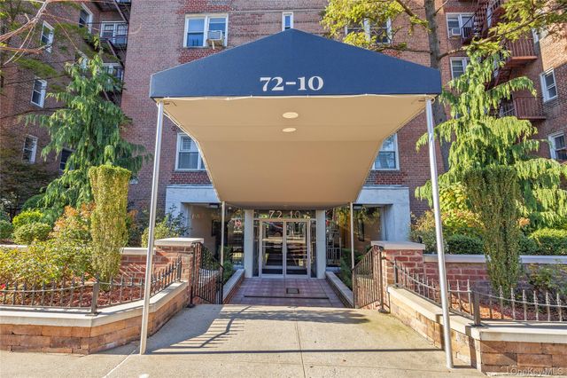 72-10 112 Street 6G, Forest Hills, NY 11375