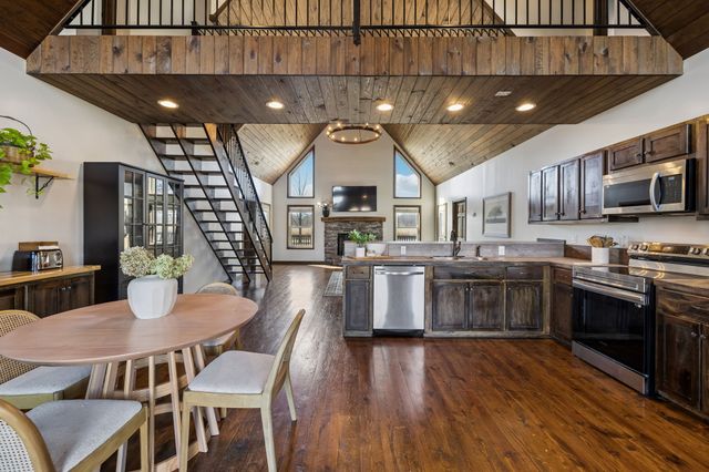 267 Switzerland Rd, Hohenwald, TN 38462