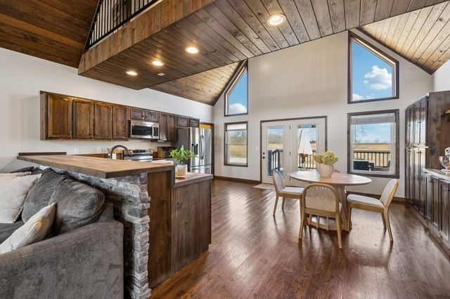 267 Switzerland Rd, Hohenwald, TN 38462