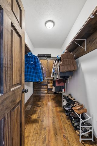 267 Switzerland Rd, Hohenwald, TN 38462