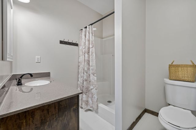 267 Switzerland Rd, Hohenwald, TN 38462