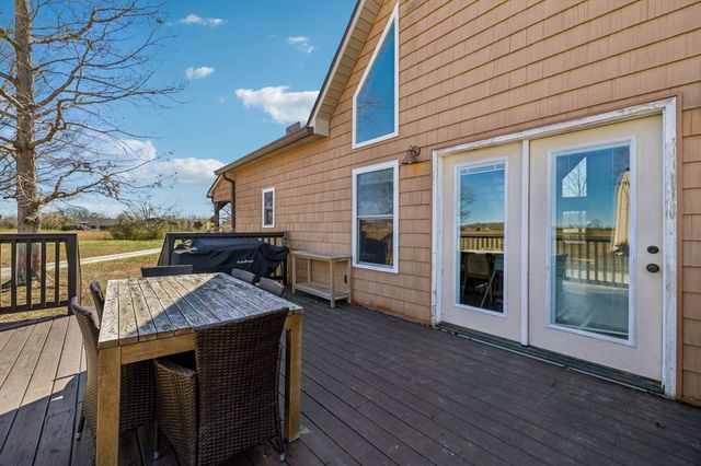 267 Switzerland Rd, Hohenwald, TN 38462