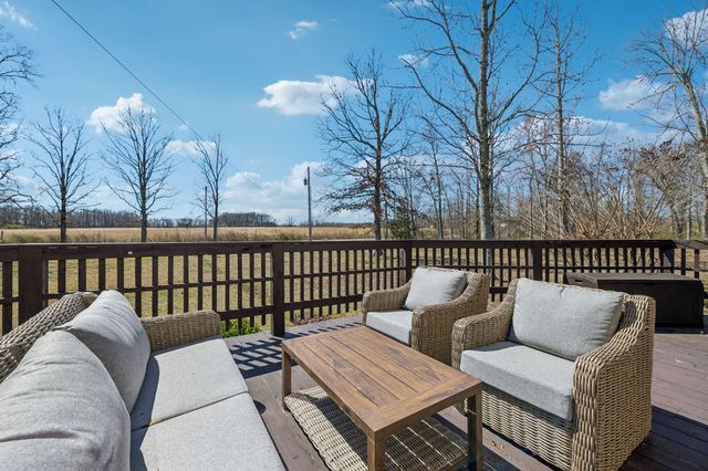 267 Switzerland Rd, Hohenwald, TN 38462