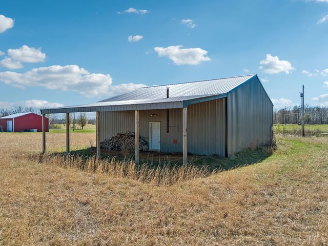 267 Switzerland Rd, Hohenwald, TN 38462