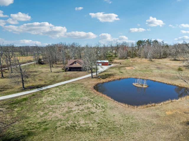 267 Switzerland Rd, Hohenwald, TN 38462