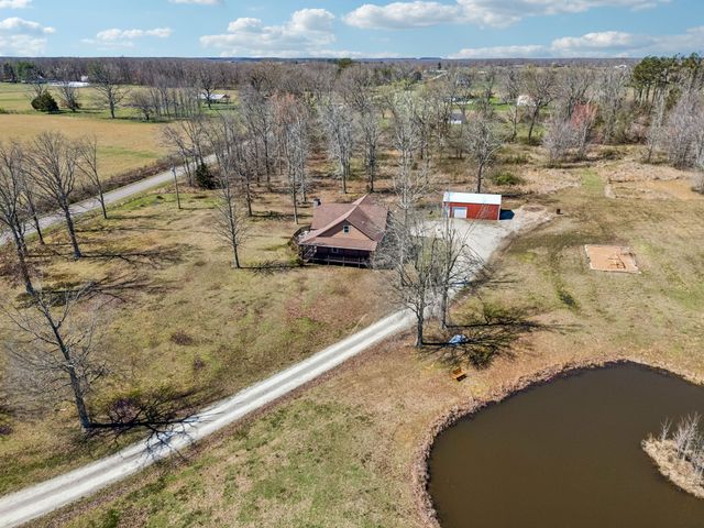 267 Switzerland Rd, Hohenwald, TN 38462