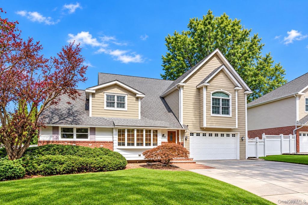 43 North Drive, Westbury, NY 11590 — exterior