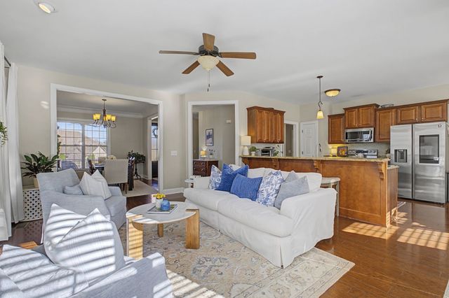 1011 Five Coves Trce, Gallatin, TN 37066