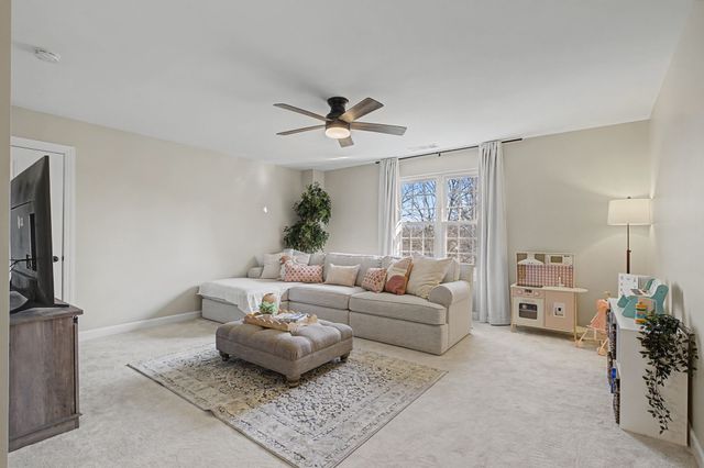 1011 Five Coves Trce, Gallatin, TN 37066