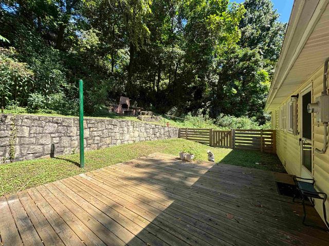 3072 Washington Blvd, Huntington, WV 25705