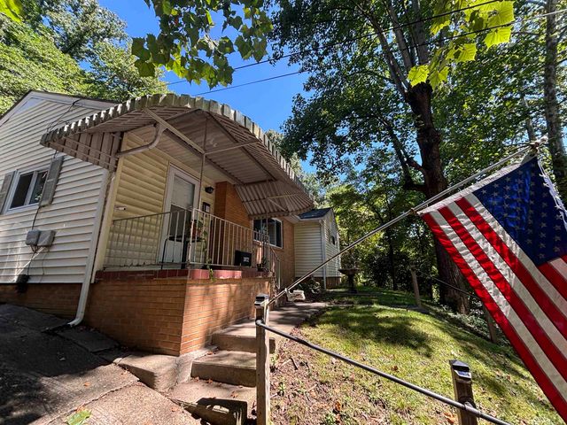 3072 Washington Blvd, Huntington, WV 25705