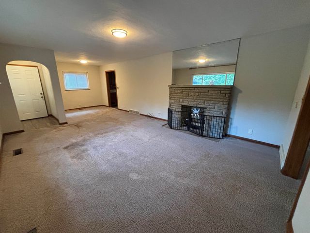 3072 Washington Blvd, Huntington, WV 25705
