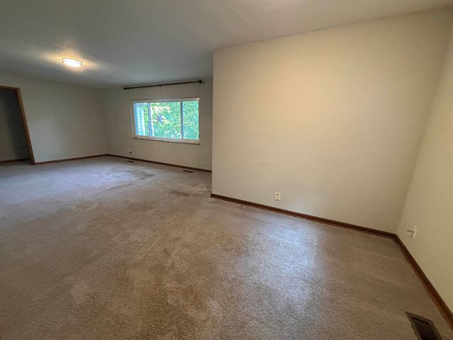 3072 Washington Blvd, Huntington, WV 25705