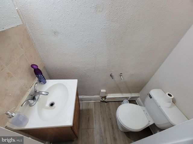 2121 S 60TH ST, Philadelphia, PA 19142