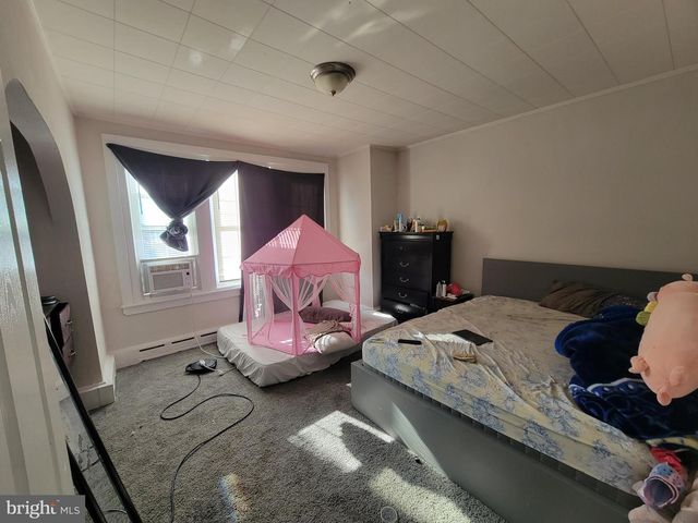 2121 S 60TH ST, Philadelphia, PA 19142