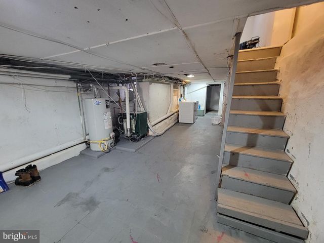 2121 S 60TH ST, Philadelphia, PA 19142