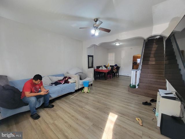 2121 S 60TH ST, Philadelphia, PA 19142