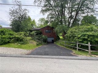 1017 Schweitzer Rd, Elizabeth Twp/boro, PA 15135