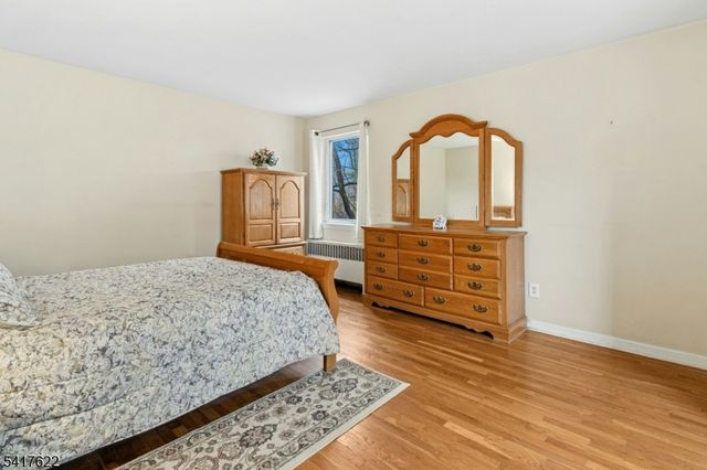 57 Troy Dr, Springfield Twp., NJ 07081