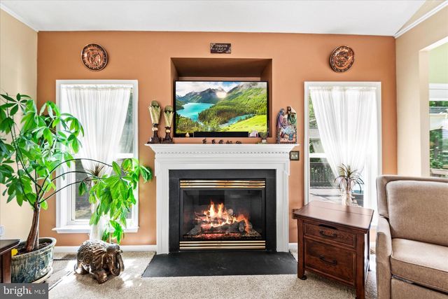 302 FOREST AVE, Colonial Beach, VA 22443
