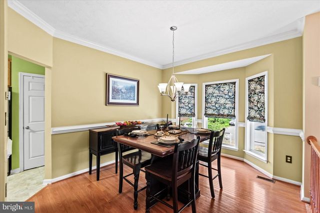 302 FOREST AVE, Colonial Beach, VA 22443