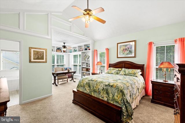 302 FOREST AVE, Colonial Beach, VA 22443