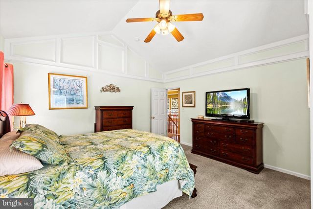 302 FOREST AVE, Colonial Beach, VA 22443